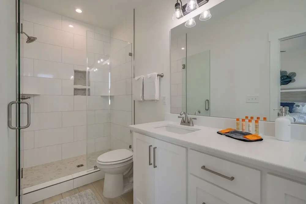0.1 Mi to Private Beach Access, Elevator, 4br/4ba