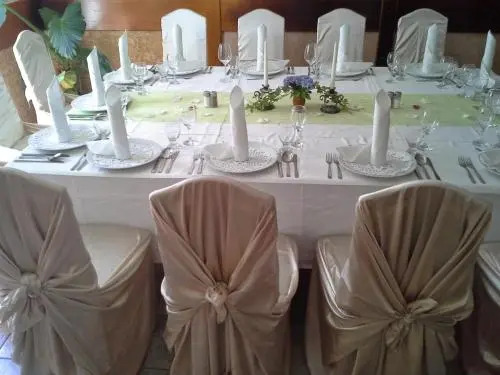 Gostišče - Guest house STARI HRAST