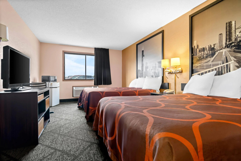 Super 8 by Wyndham Bourbonnais/Kankakee Area