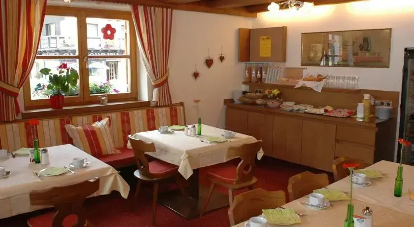 Pension Walserheim
