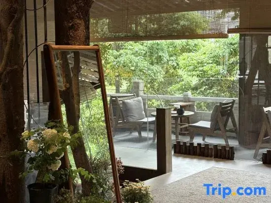 Shishe · Spring Home Inn (Dujiangyan Irrigation Project Scenic Spot Nanqiao Store)