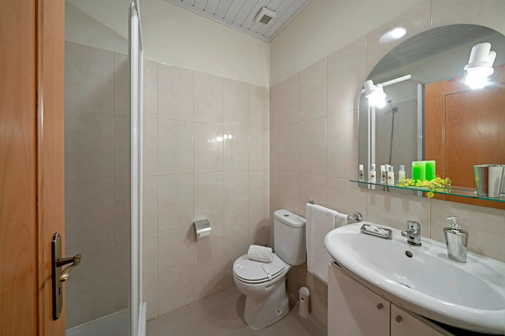 In the pedestrianised Funchal Old Town, close to amenities | Taberna Apartment 3