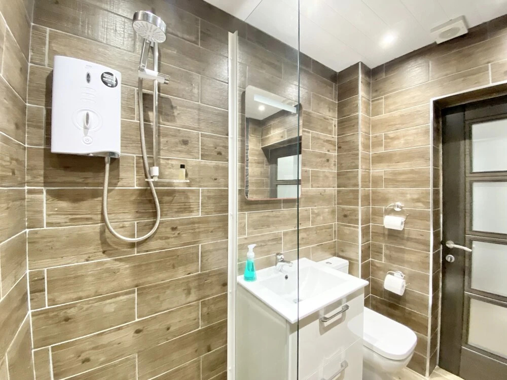 Premium 4 bed Apartment, West End of Glasgow
