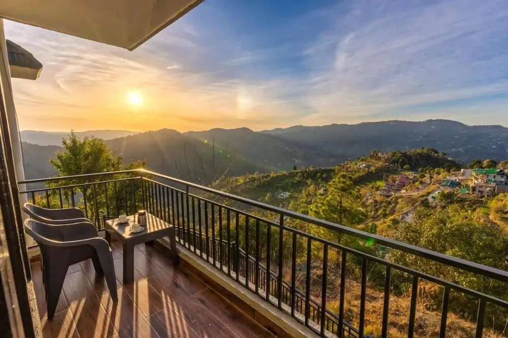 Viable Inn , Mukteshwar - Himalayan View