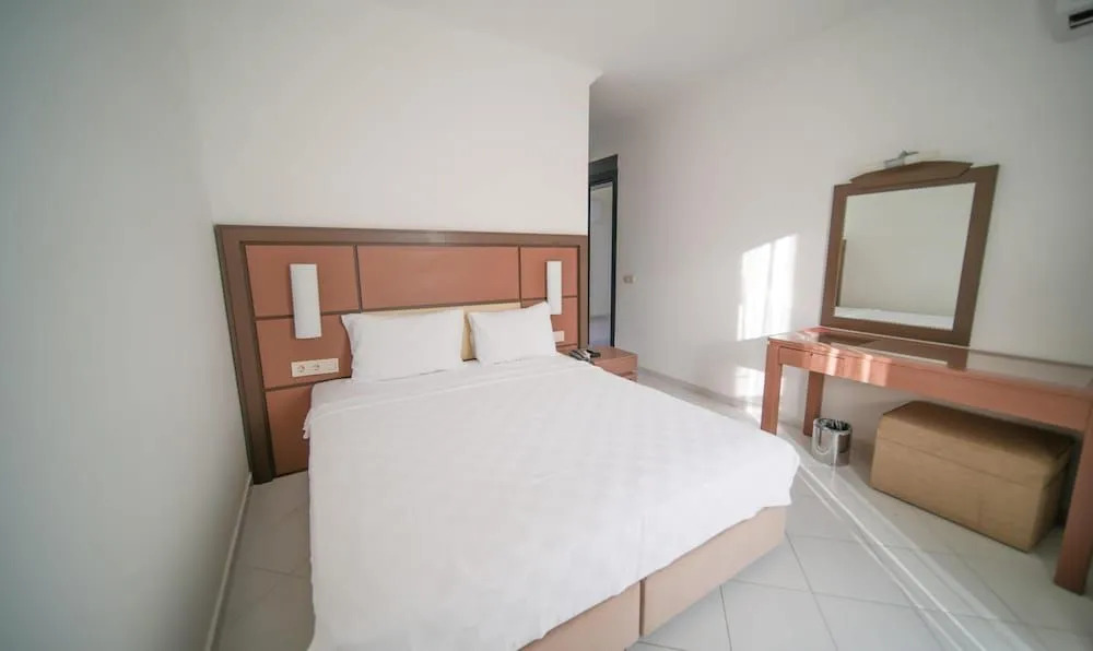 Zuzuu Beach Hotel