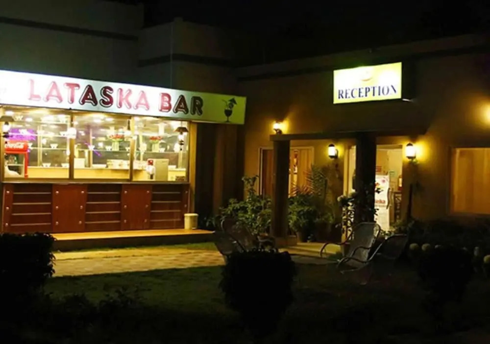 La-Taska Motel