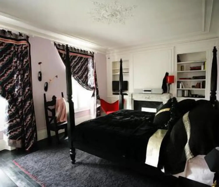 Maison Stella Cadente, Maison dhôtes Artistique et Jardin à Provins