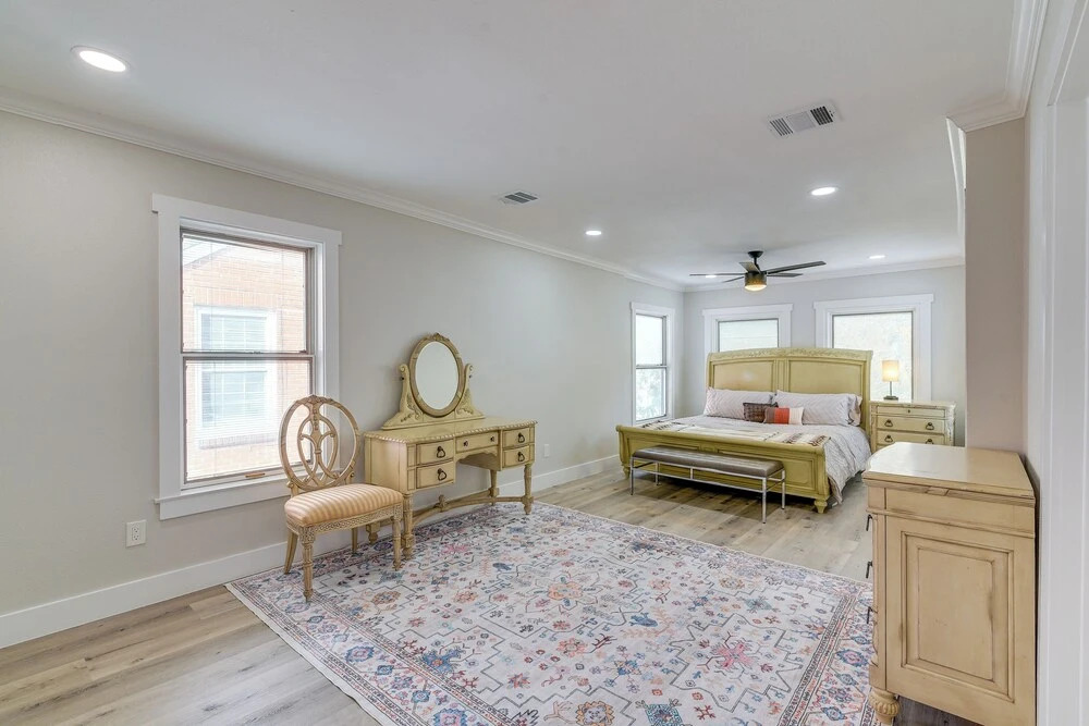 2-unit Houston Getaway Near NRG & Hermann Park