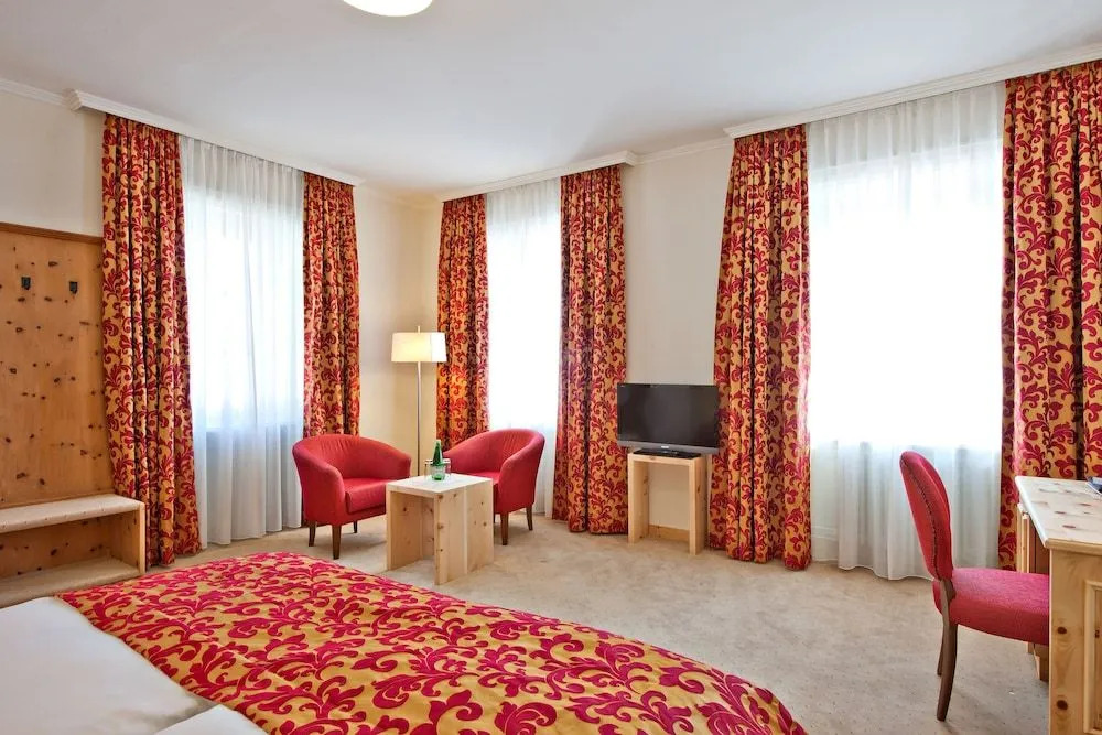 Hotel Engiadina