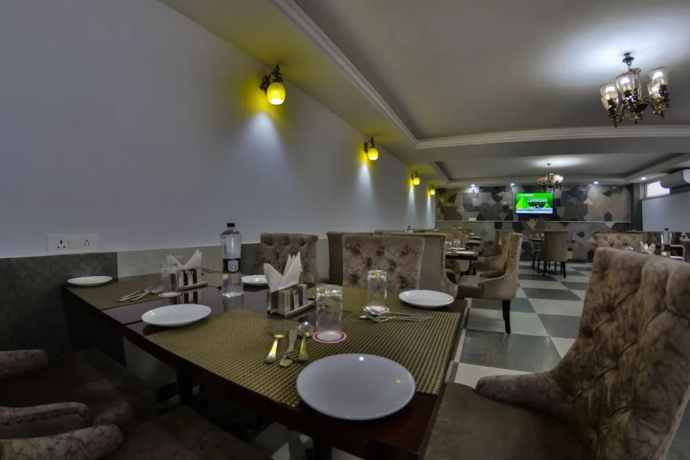 Hotel The Montreal Srinagar