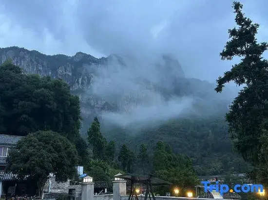 Yanyin Courtyard Homestay