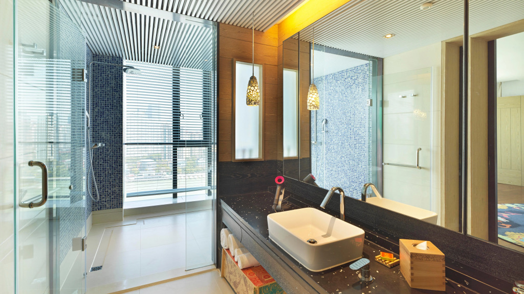 Hotel Indigo Shanghai On The Bund by IHG