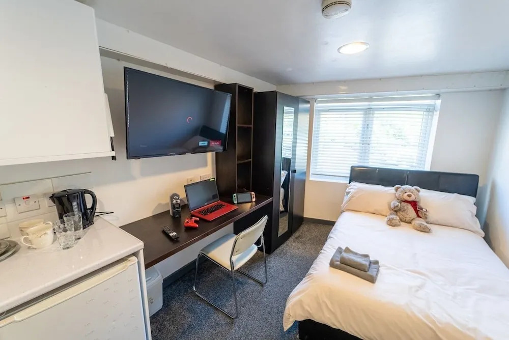 100 Dale road Studios in Guest house