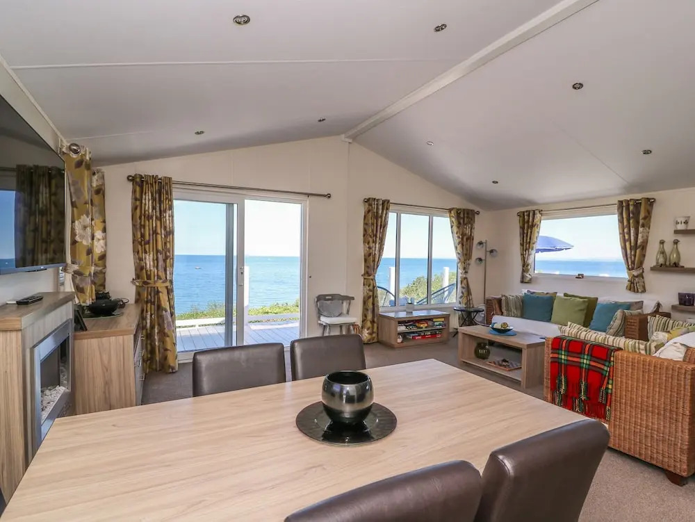 8 Harbour View