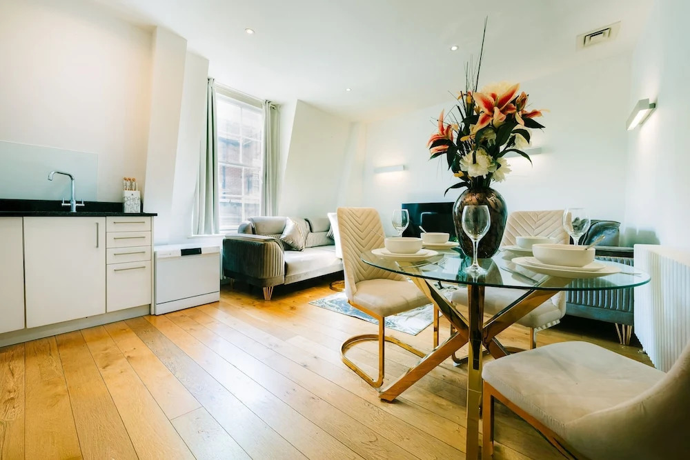 LUX Bloomsbury Flat By Holborn Covent Garden