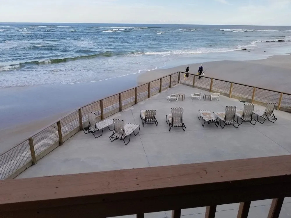 Sea Spray Condo