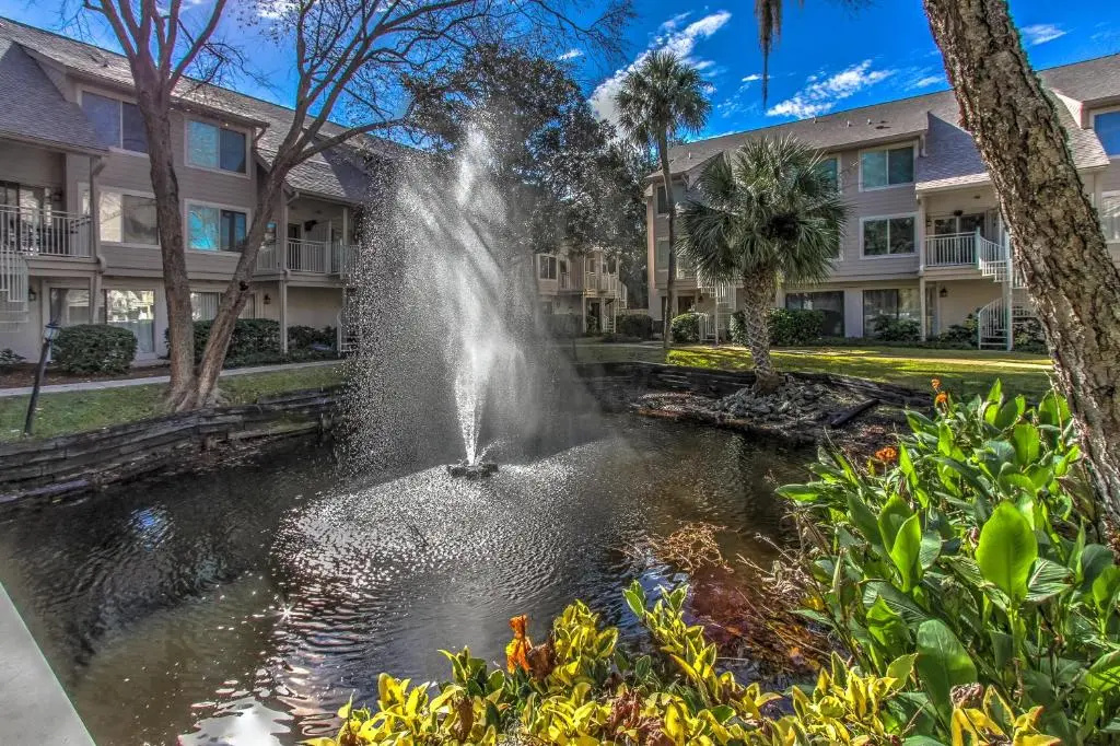 82 Courtside 2 BR Forest Beach Condo