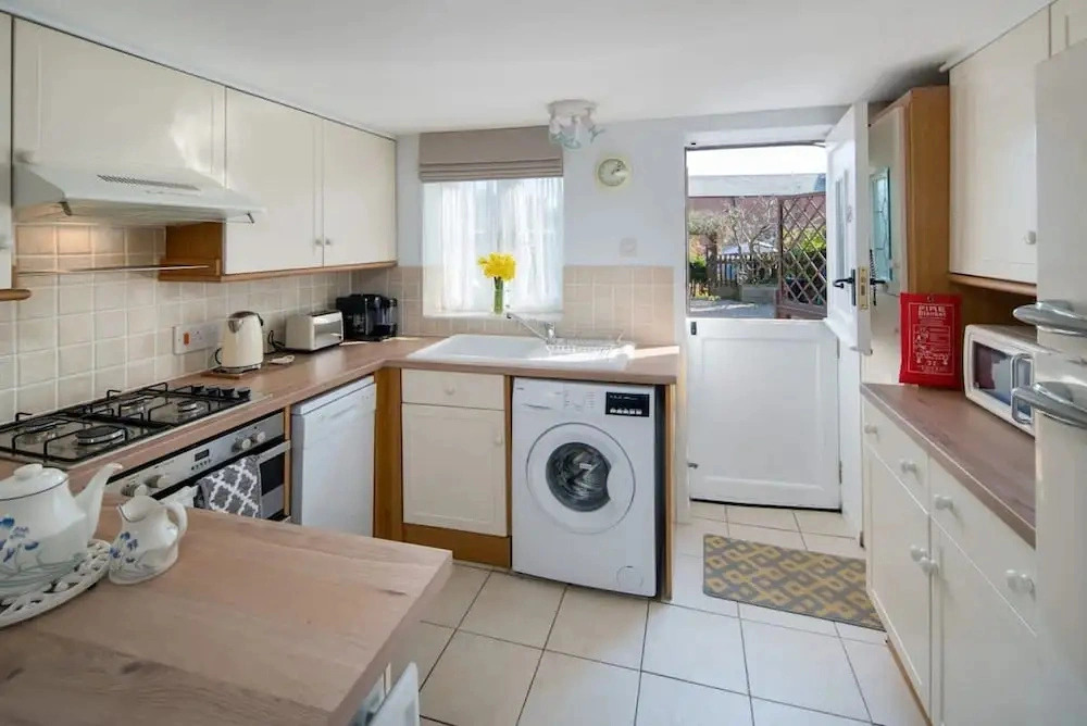 Sun Hill Cottage Charming 3 Bed in Cowes Old Town