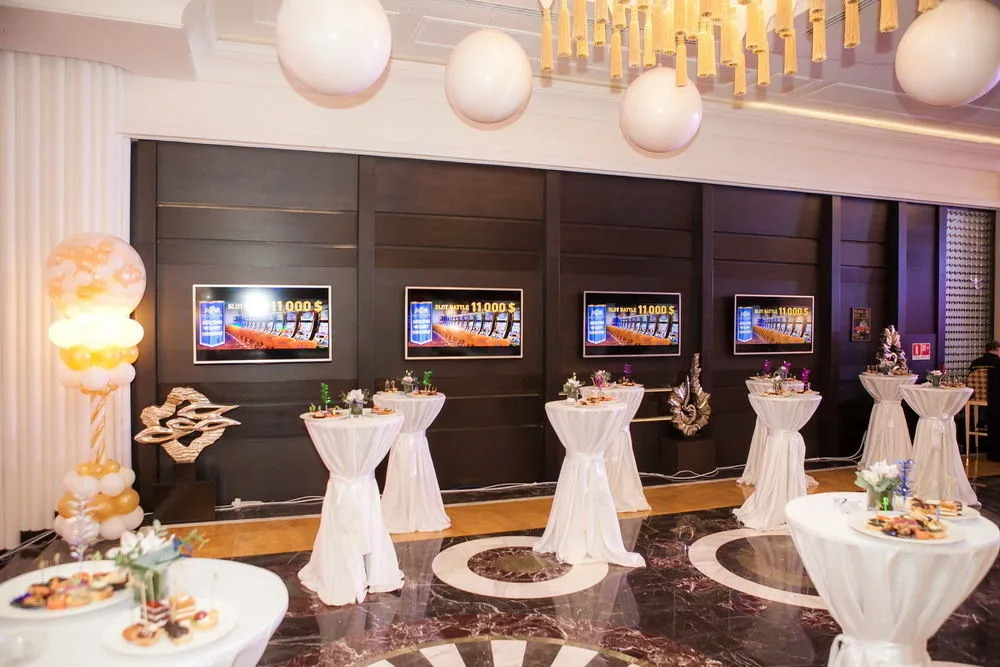 Royal Plaza Hotel and Casino