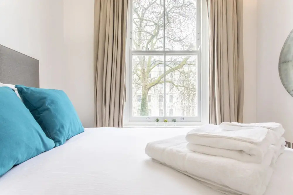 Royal Residence Charming 2 Bedroom - Talbot 3b