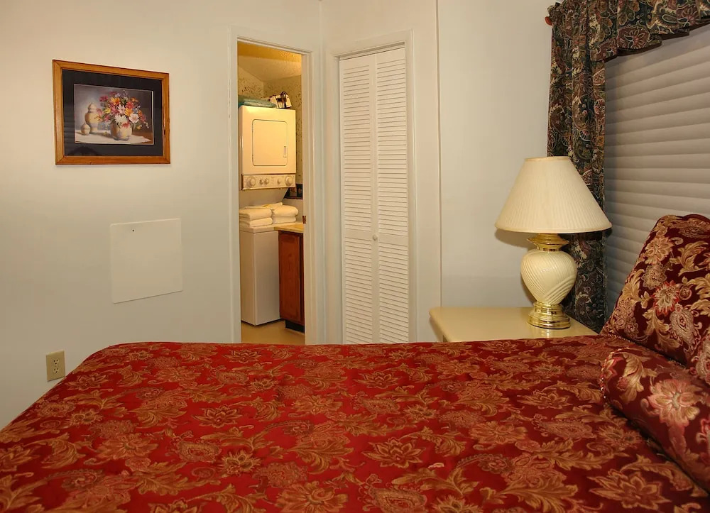 Sleeping Beauty 511 - Two Bedroom Cabin