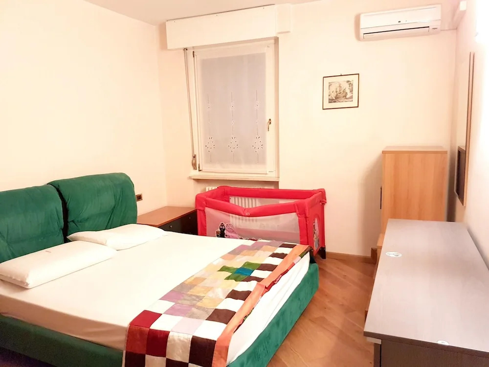 Apartment With 4 Bedrooms in Grado, With Wonderful City View and Furnished Terrace Near the Beach