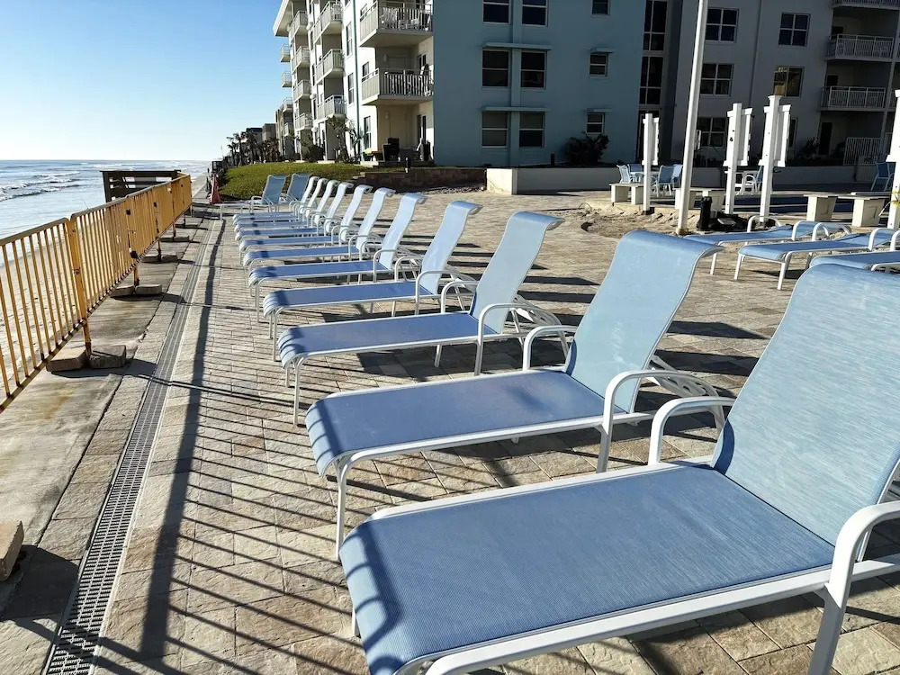 Oceanfront 2 bed 2 Bath Condo New Smyrna Beach