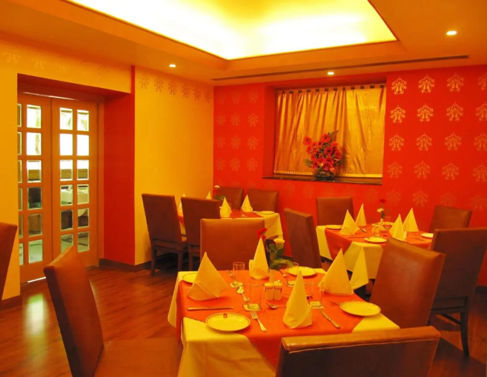 Ritz Plaza