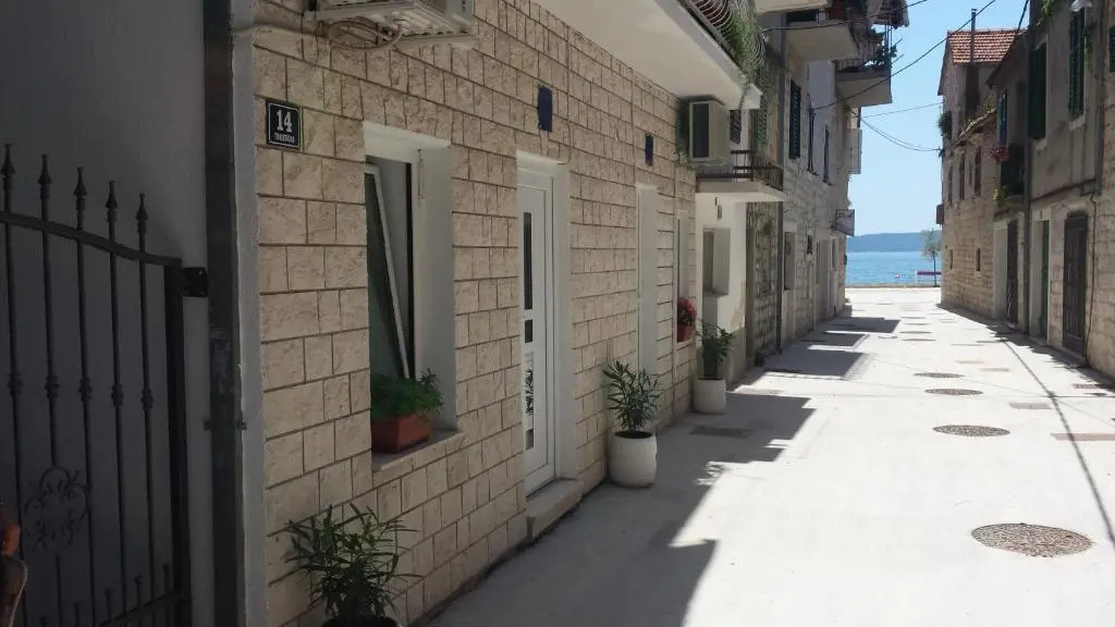 Studio Apartment Legcevic