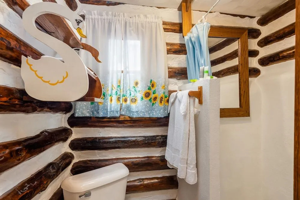 Log Cabin Inn