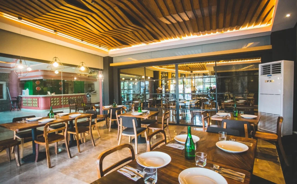 La Fiesta Hotel