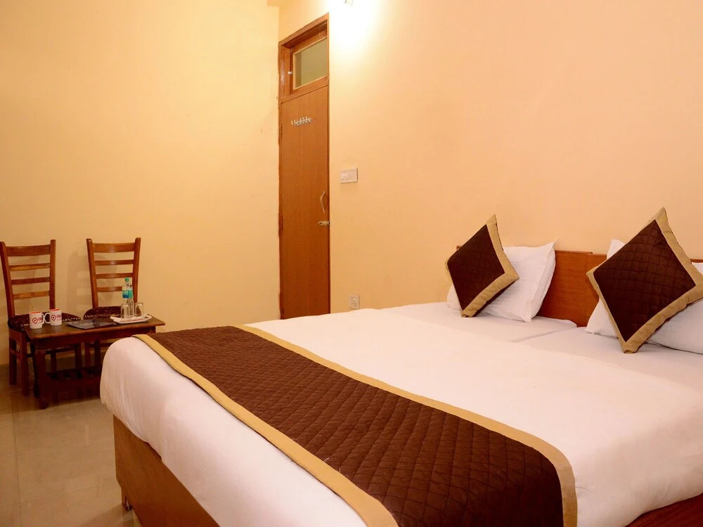 OYO 4202 Hotel T24