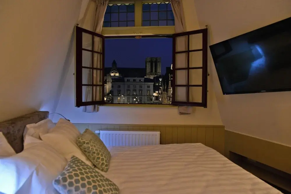 Rooms With A View