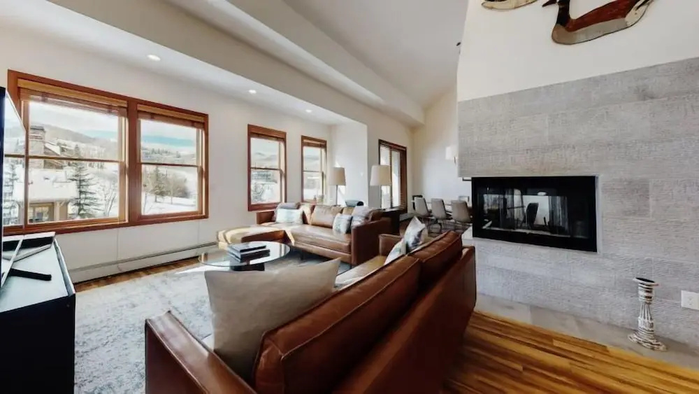 Premier Ski In, Ski-Out 3 Bedroom Condo With Spectacular Views, Heated Outdoor Pool And Hot Tub, Short Walk To Village