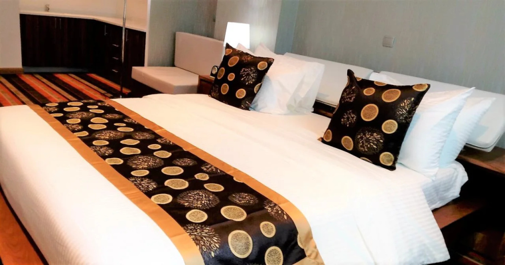 Al Mansour Plaza Hotel