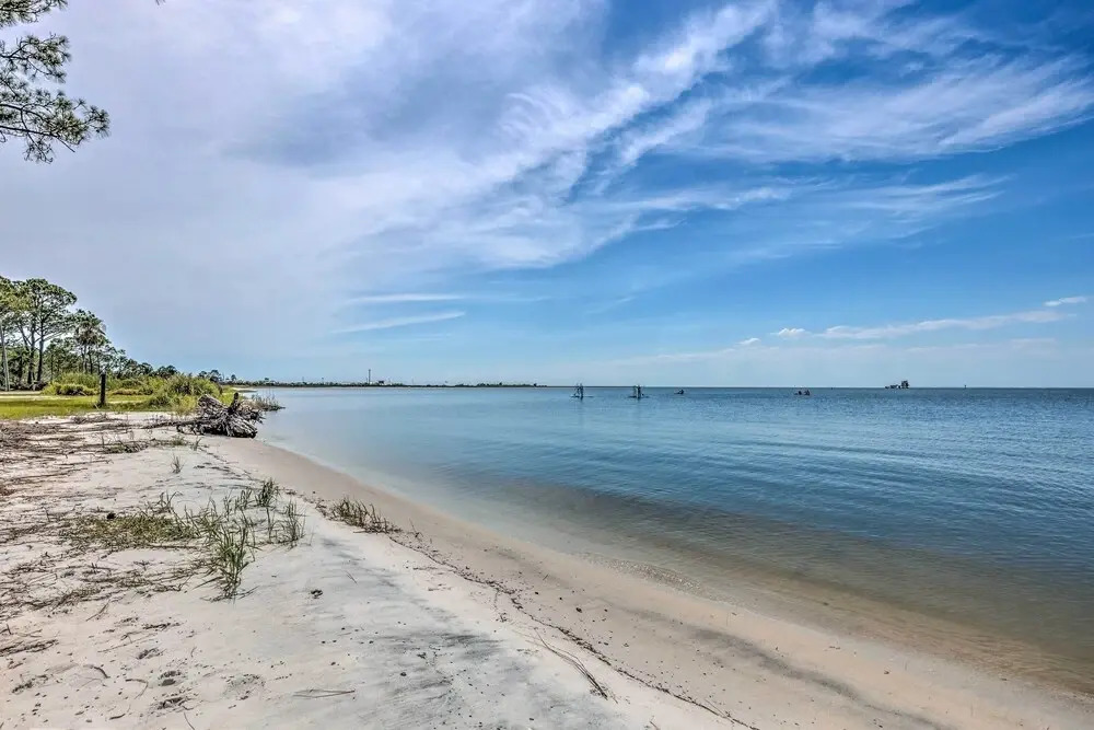 Stunning Views & Waterfront Fun: Aloe Bay Home