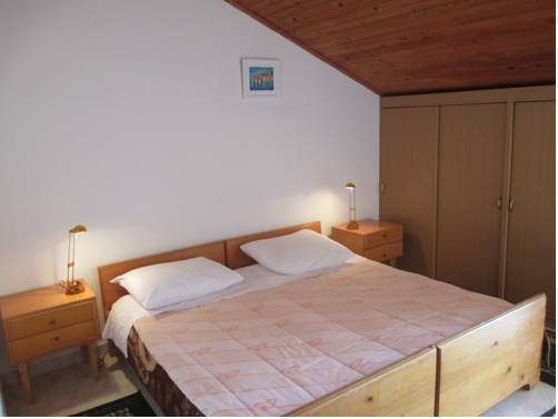 Apartment and Rooms Zora