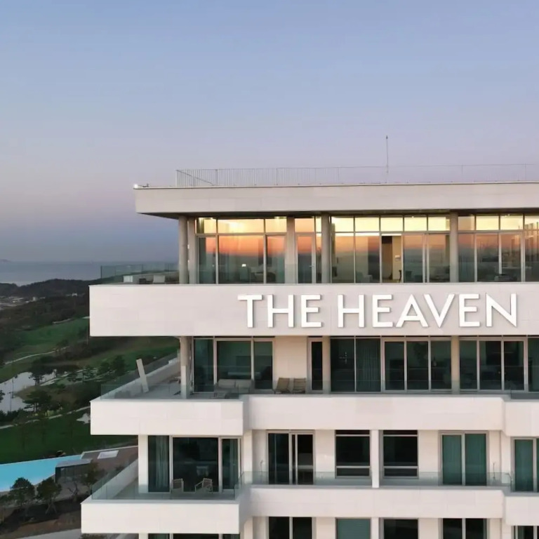 The Heaven Resort