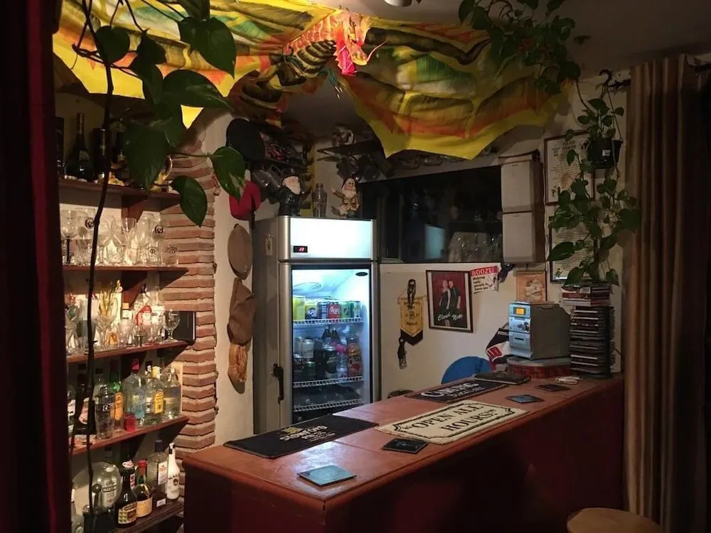 Hostal R-Conecta