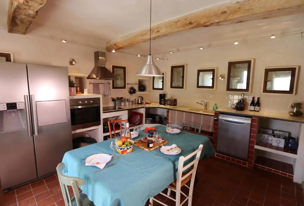 DOMAINE de MAS CARON Gîte 4* au pied du Ventoux en Provence