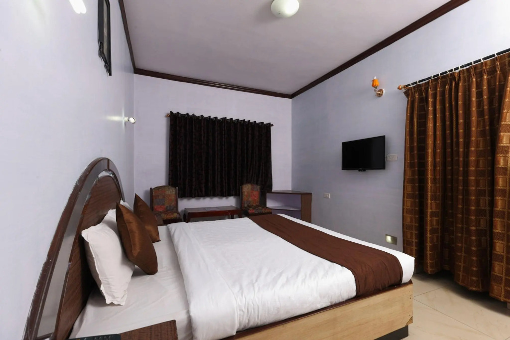Hotel Orchid Inn