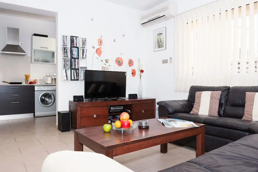 Natalie Villa CL 41
