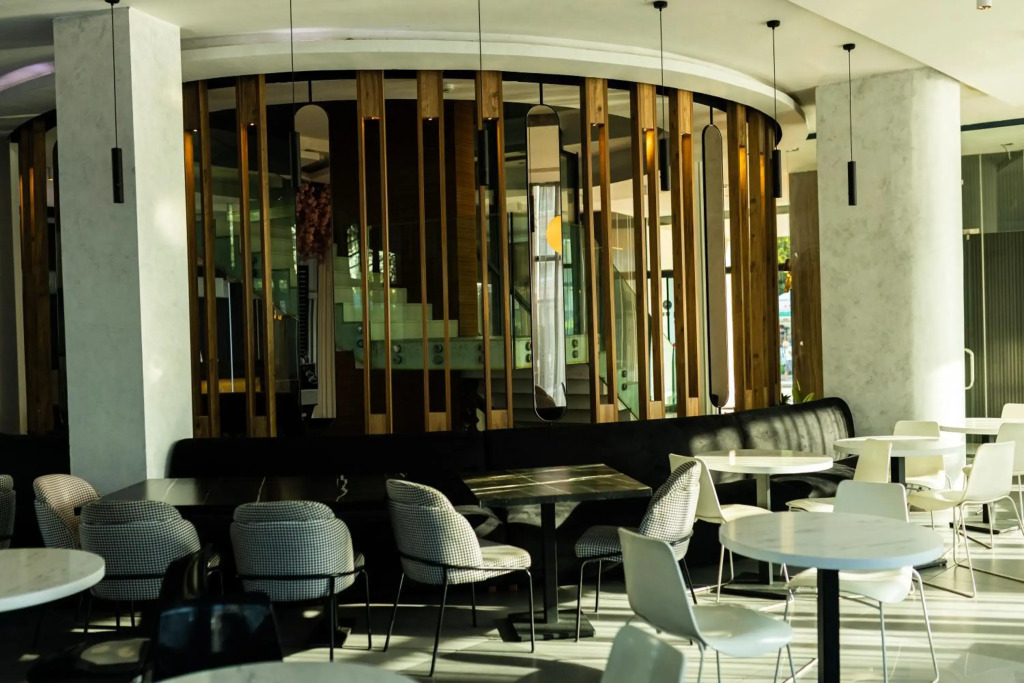 Riviera Blue Hotel