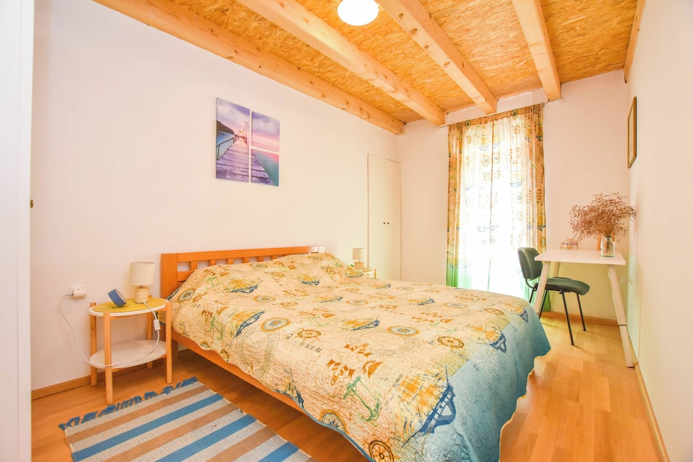Apartment Fjaka