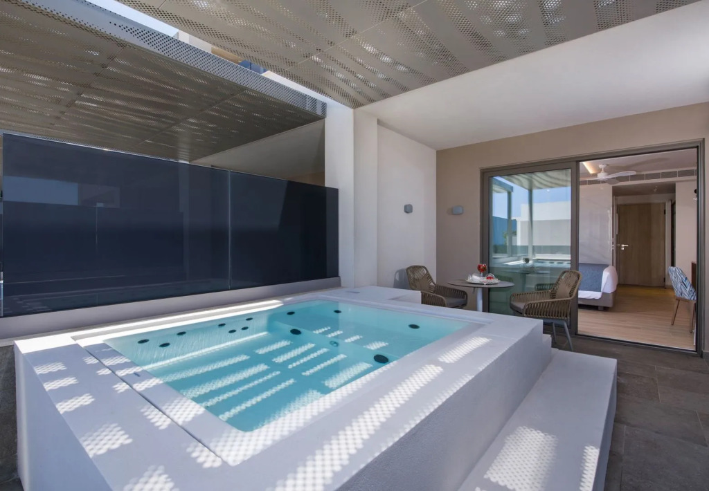 Amira Luxury Resort & Spa