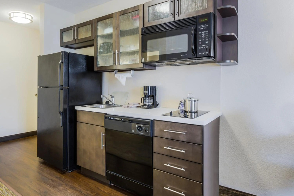 Candlewood Suites Virginia Beach Town Center by IHG