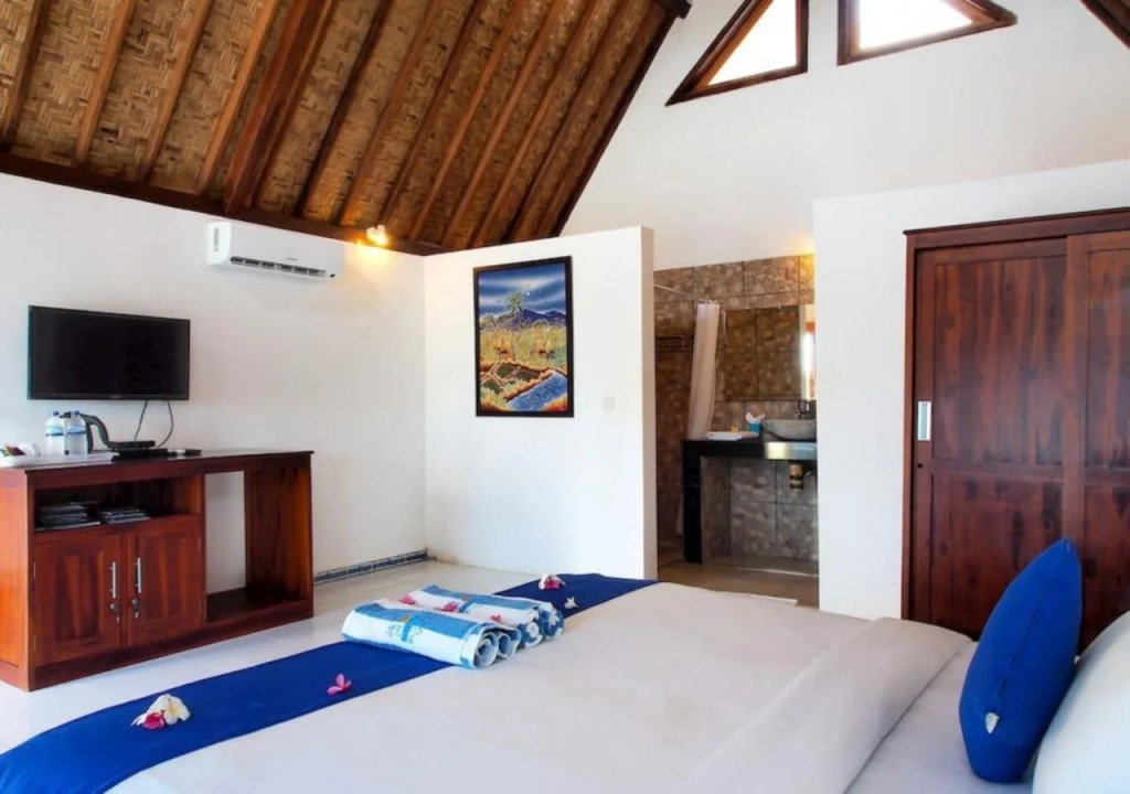 Blue Monkey Villas Resort & Ocean View