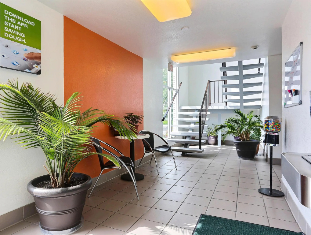 Econo Lodge
