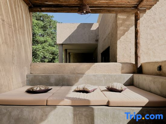 Yellow River Lodge Collection · Zai Xiaowan Homestay
