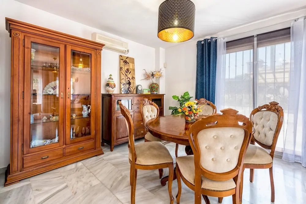 Beatriz - Amazing House in 1 min Walk to the Beach, Sea Views, Wifi